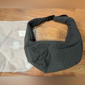 Seventh puffer bag